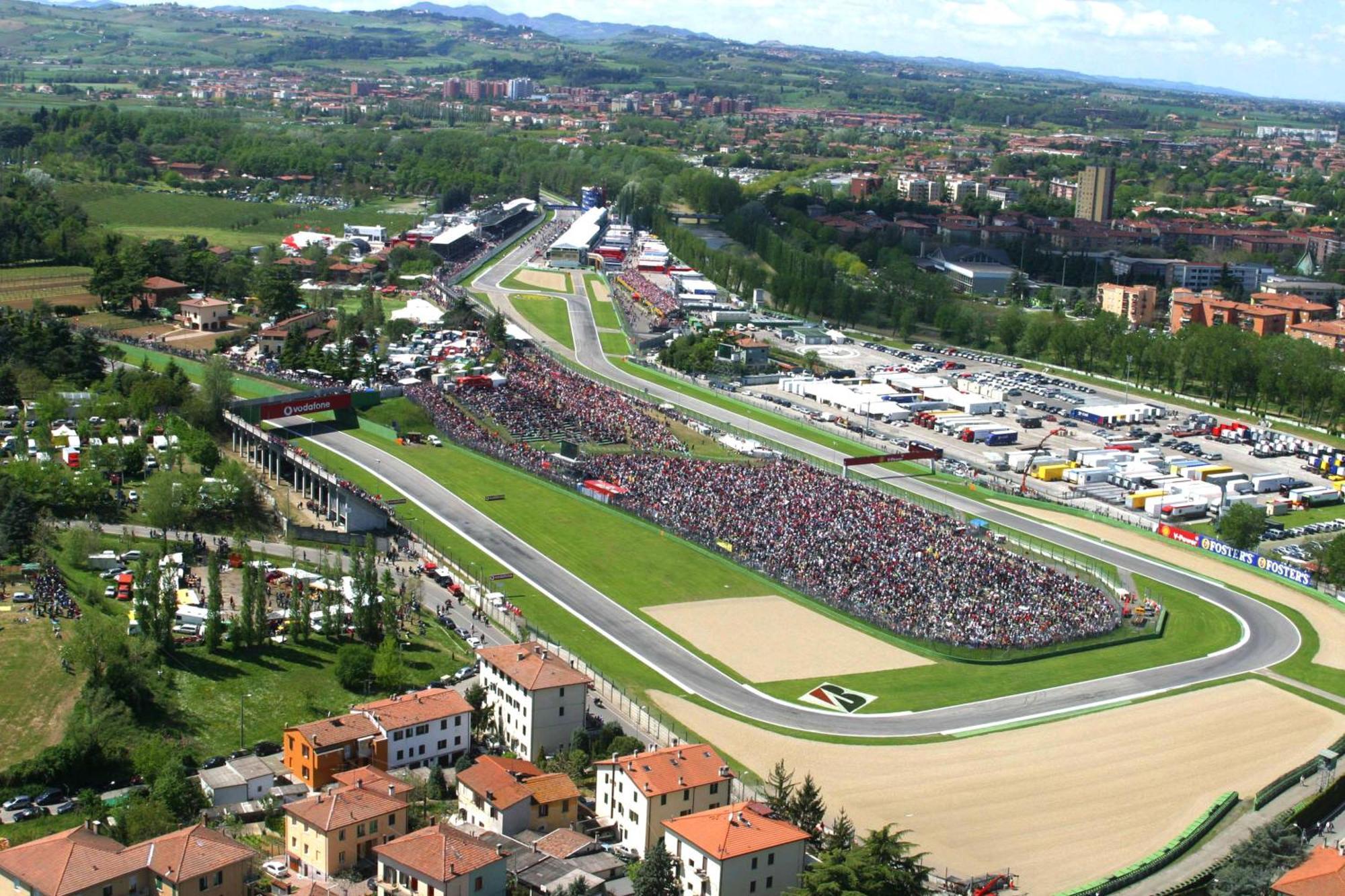 Le Due Corti Centro Storico - Autodromo Apartamento Imola Exterior foto