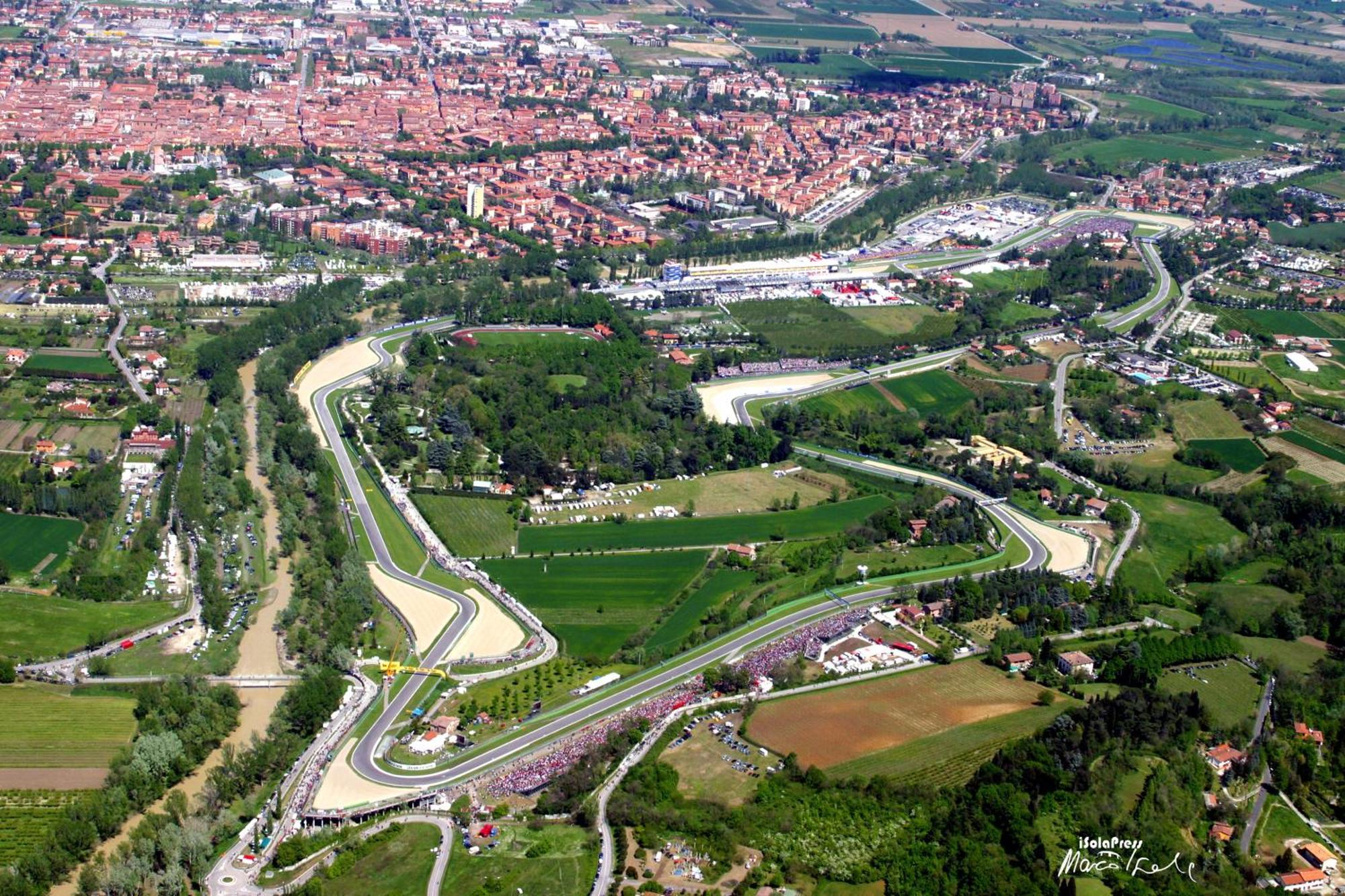 Le Due Corti Centro Storico - Autodromo Apartamento Imola Exterior foto
